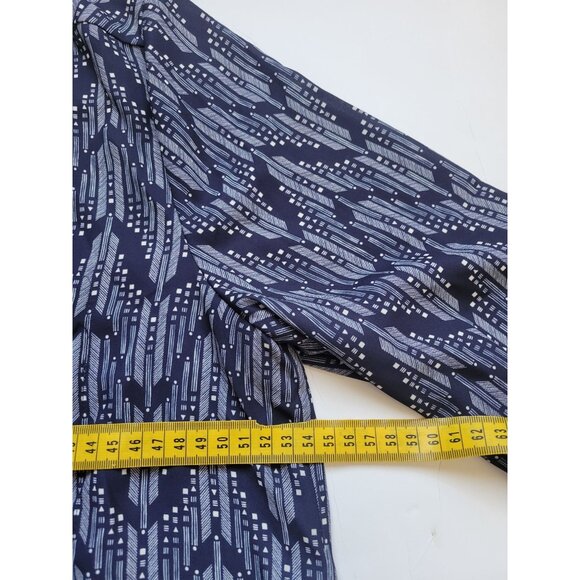 NWT NYDJ Blue Chevron Long Sleeve V Neck Blouse Size L Office Wear Teacher - Picture 9 of 11